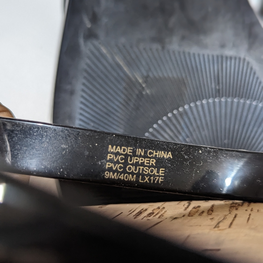 MK PVC Sandals - Picture 10 of 11